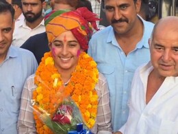 Rajasthan: झुंझुनू के किसान की बेटी ने दिखाया कमाल, भारतीय सेना में बनी लेफ्टिनेंट