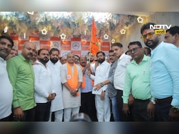 Shivsena News: सस्पेन्स संपला! ठाकरे गटाच्या 'या' तीन माजी नगरसेवकांचा शिवसेना शिंदे गटात प्रवेश Shivsena News: सस्पेन्स संपला! ठाकरे गटाच्या 'या' तीन माजी नगरसेवकांचा शिवसेना शिंदे गटात प्रवेश