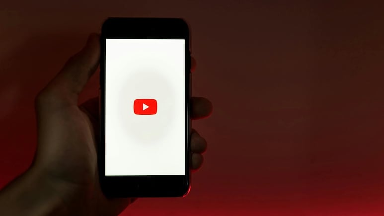 क्या YouTube Down है? दुनियाभर में यूजर्स को दिखा Playback Error, नहीं चला पा रहे वीडियो, कंपनी ने कही ये बात