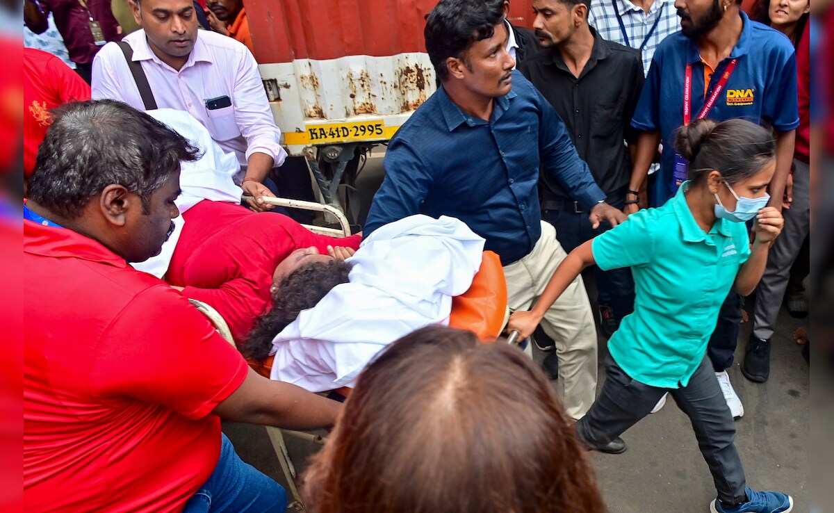 Among those dead are three teenagers and six people in the 20-30 years age group. Among those dead are three teenagers and six people in the 20-30 years age group.