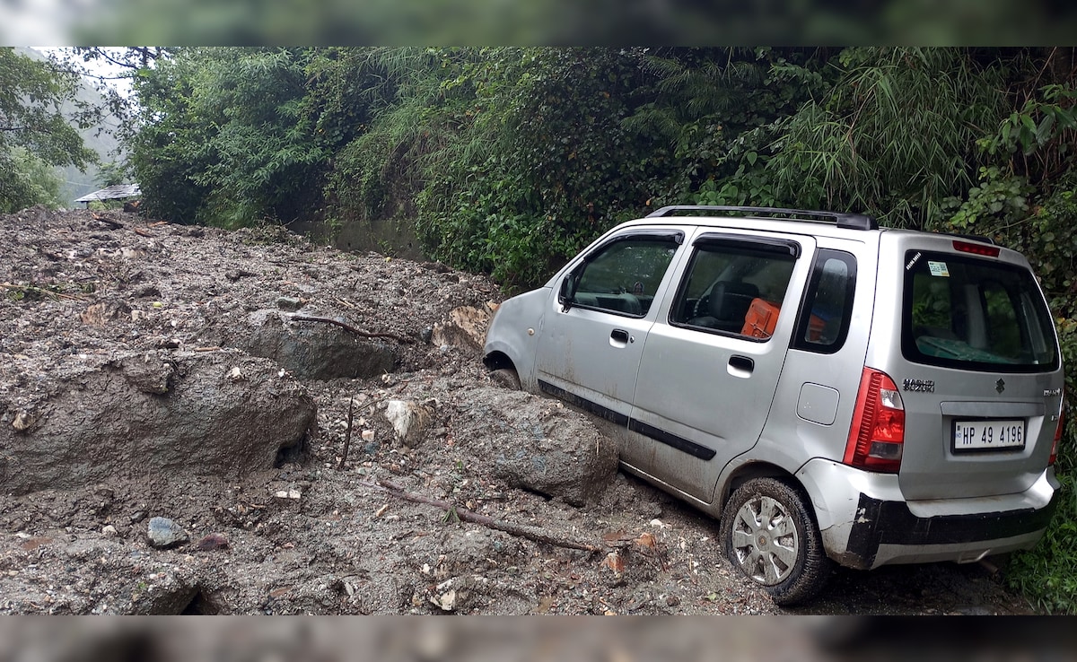 In Manuni Khad in Kangra district, around 15-20 workers at the Indira Priyadarshini Hydroelectric project site were feared swept away. In Manuni Khad in Kangra district, around 15-20 workers at the Indira Priyadarshini Hydroelectric project site were feared swept away.