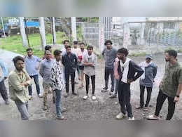 लिव-इन में रह रहे युवक की संदिग्ध मौत, प्रेमिका ने दी मौत की सूचना; परिजनों ने लगाया हत्या का आरोप लिव-इन में रह रहे युवक की संदिग्ध मौत, प्रेमिका ने दी मौत की सूचना; परिजनों ने लगाया हत्या का आरोप