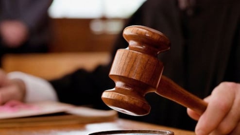 नेत्रहीन नाबालिग से रेप पर कोर्ट का सख्त फैसला, सौतेले पिता और नाना को मिली अंतिम सांस तक उम्रकैद 