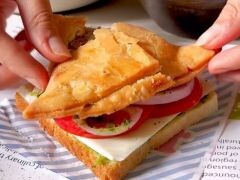 Looking For A Fun Twist On Your Usual Toast? Say Hello To Samosa Cheese Toast Looking For A Fun Twist On Your Usual Toast? Say Hello To Samosa Cheese Toast