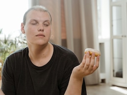 5 Signs Your Weight Loss Routine Is Secretly Hurting Your Relationship With Food 5 Signs Your Weight Loss Routine Is Secretly Hurting Your Relationship With Food