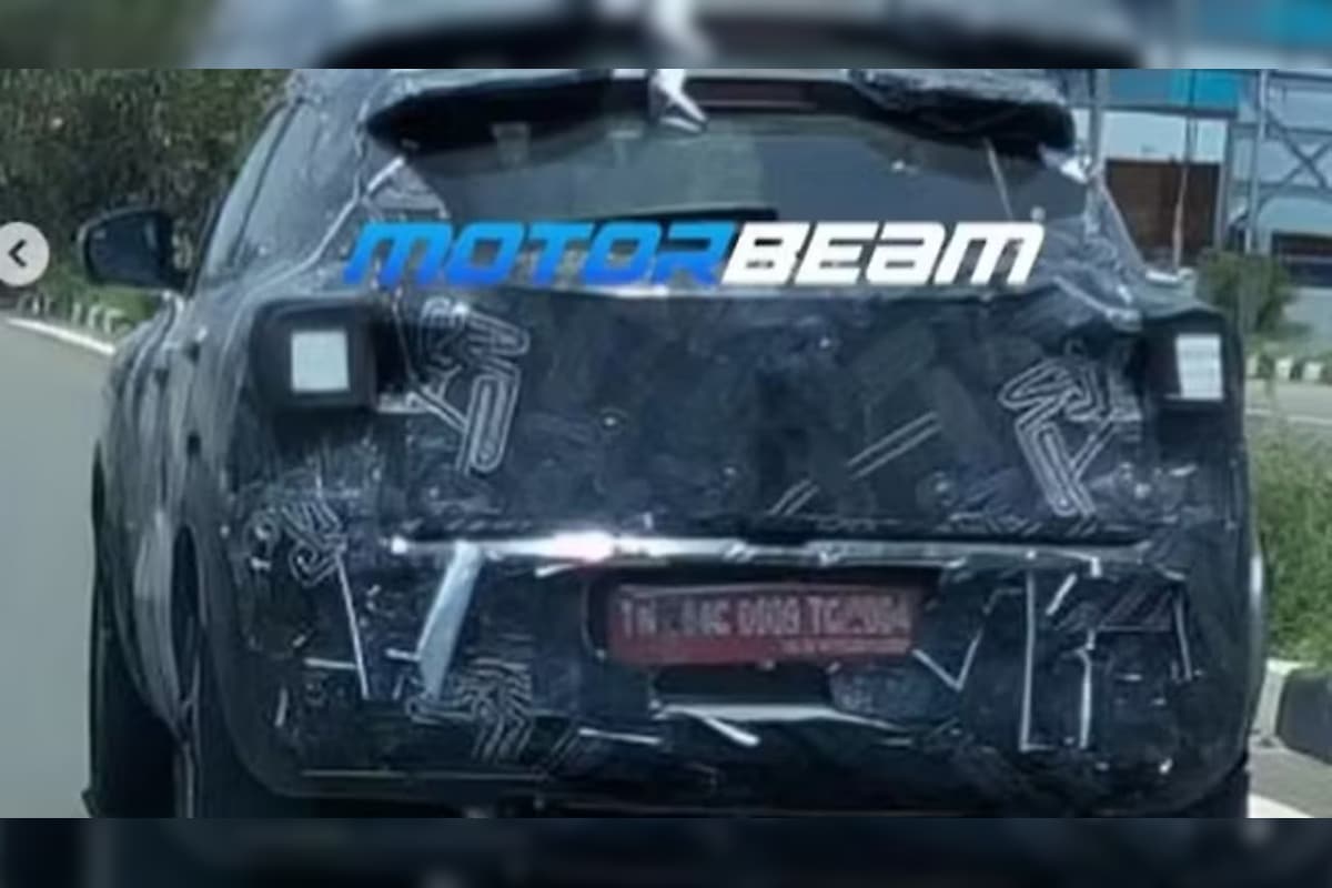 2026 Renault Triber snapped testing 2026 Renault Triber snapped testing