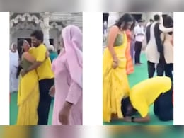 सारी बुद्धि खत्म हो गई तेरी…वृंदावन मंदिर में Reel बना रहे कपल पर भड़कीं आंटी, कैमरे पर सुनाई खरी खोटी सारी बुद्धि खत्म हो गई तेरी…वृंदावन मंदिर में Reel बना रहे कपल पर भड़कीं आंटी, कैमरे पर सुनाई खरी खोटी