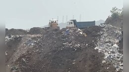 Mumbai News: उलवेतील गव्हाण गावात मुंबईच्या राडारोड्याचे डोंगर; नागरिकांच्या आरोग्याला गंभीर धोका