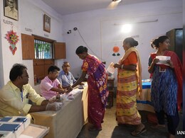 बिहार में मतदाता सूची के गहन पुनरीक्षण में लगे BLO का पारिश्रमिक हुआ डबल