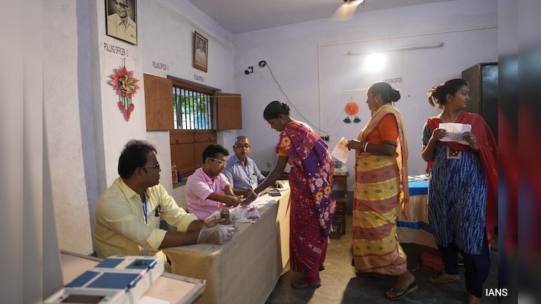 Include Aadhaar, Voter ID: Supreme Court To Poll Body On Bihar Rolls Revision