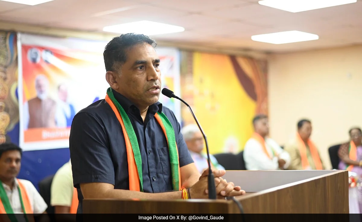 Panaji Гоа министърът на изкуството и културата Говинд Гауд беше