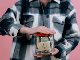 Couple Shares Clever Hack To Live In Some Of The World's Most Expensive Cities For Free Couple Shares Clever Hack To Live In Some Of The World's Most Expensive Cities For Free