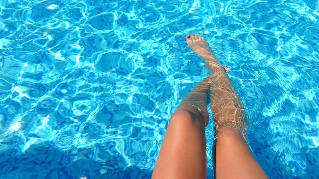 These habits not only improve physical comfort but also protect you from heat-related health issues