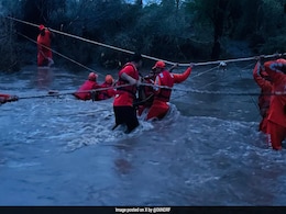 7 Dead, Over 100 Rescued Amid Heavy Rainfall In Gujarat 7 Dead, Over 100 Rescued Amid Heavy Rainfall In Gujarat
