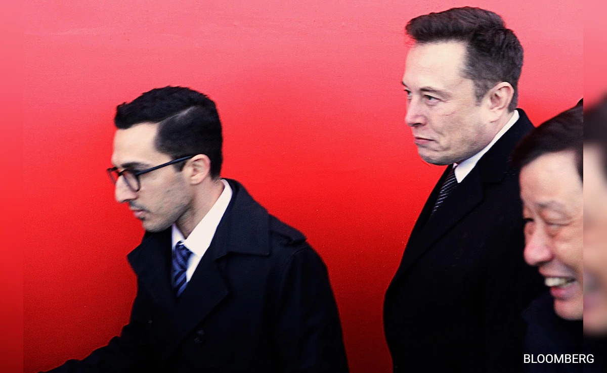 Omead Afshar мощен изпълнителен директор в Tesla Inc и един