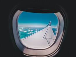 5 Fascinating Reasons Why Airplane Windows Are Round, Not Square