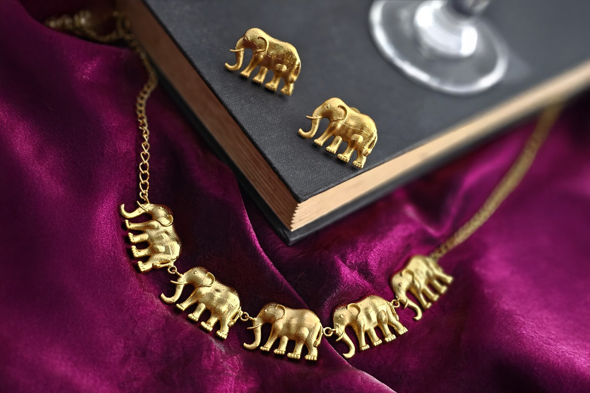 Gold Plate,Gold Plate Jewellery,Gold Plate Jewellery Price,social media,news and media,Fashion,gold jewellery  price,trending story,viral news,Whosthat360