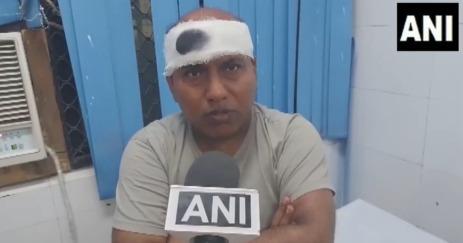 Visitors Attack Doctor At Delhi Hospital, Break Liquor Bottle On His Head