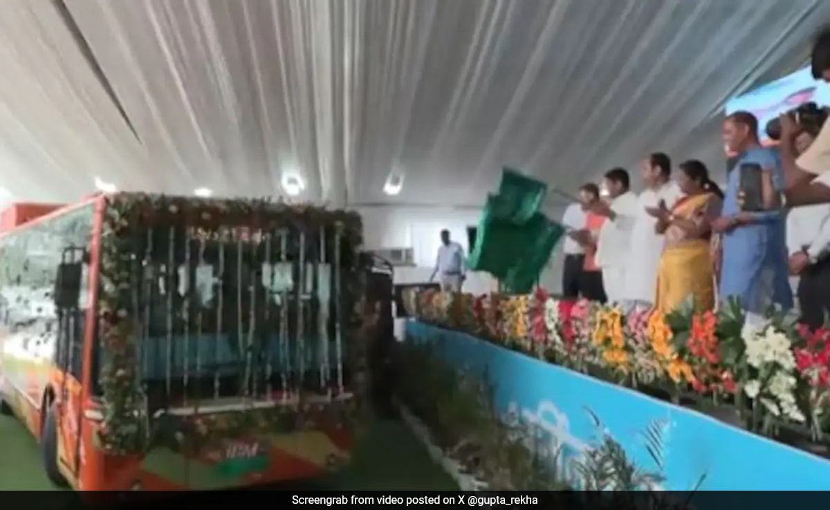 Ню Делхи Главният министър на Делхи Реха Гупта в петък