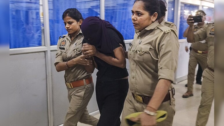 राजा रघुवंशी हत्याकांड के खुलेंगे राज: सोनम को शिलॉन्ग ले जाएगी पुलिस; 3 अन्य आरोपियों की भी रिमांड मंजूर