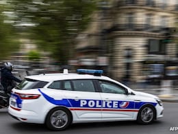 French Police Shoot Dead A Man With Machete Near School French Police Shoot Dead A Man With Machete Near School