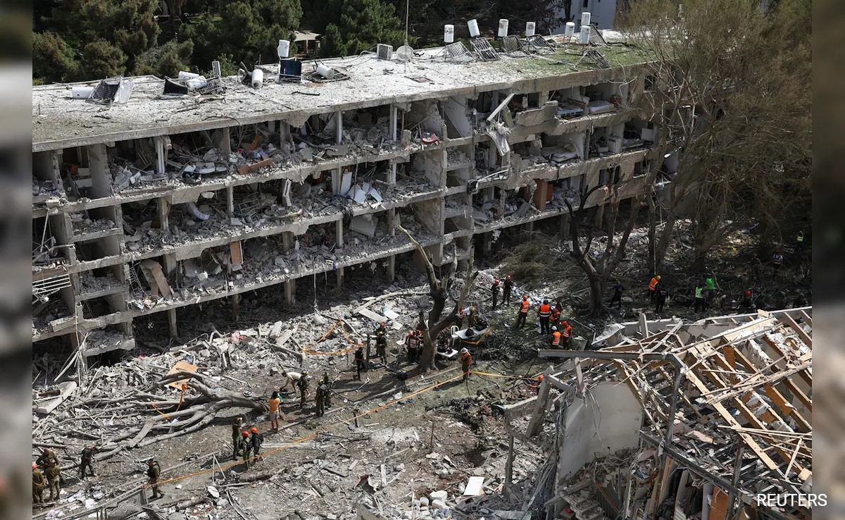 Американският президент Доналд Тръмп нареди въздушни удари на три ирански