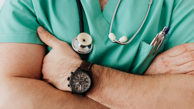 National Doctor's Day 2025: Volunteering a few hours shows solidarity and helps ease non-medical burdens