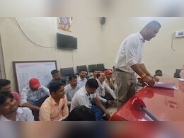 Rajasthan: बांसवाड़ा में बिजली विभाग के कर्मचारियों का प्रदर्शन, फील्ड पर बढ़ी परेशानी