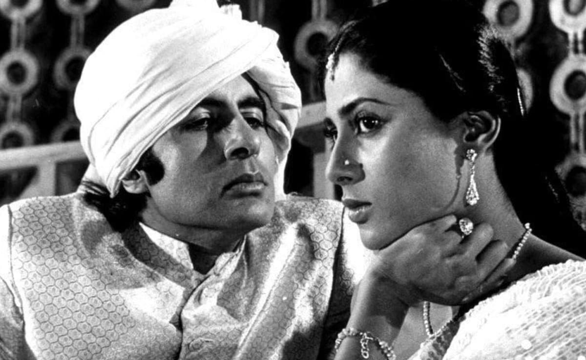 Amitabh Bachchan Smita Patil Amitabh Bachchan Smita Patil