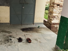 Didwana: प्रिंसिपल के नोटिस देने की बात पर भड़के AAO, स्कूल के कमरे में पेट्रोल डालकर खुद को लगा ली आग