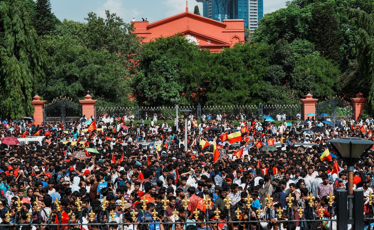 All the victims of the stampede tragedy at Bengalurus Chinnaswamy stadium are under 40, with a 13-year-old being the youngest. All the victims of the stampede tragedy at Bengalurus Chinnaswamy stadium are under 40, with a 13-year-old being the youngest.