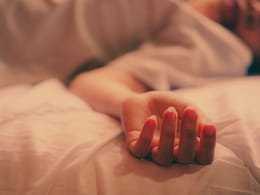 Pune News : पहाटे 4.30 वा. घराचं दार उघडलं, पुढच्या 12 मिनिटात...; हिंजवडीतील IT इंजिनियर तरुणीची आत्महत्या Pune News : पहाटे 4.30 वा. घराचं दार उघडलं, पुढच्या 12 मिनिटात...; हिंजवडीतील IT इंजिनियर तरुणीची आत्महत्या