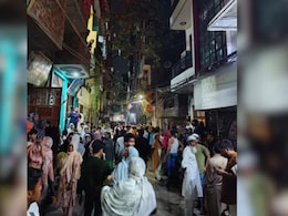 Delhi Crime:  अल्पवयीन मुलीवर अत्याचार करुन हत्या, सुटकेसमध्ये सापडला मृतदेह, राजधानी दिल्लीत खळबळ Delhi Crime:  अल्पवयीन मुलीवर अत्याचार करुन हत्या, सुटकेसमध्ये सापडला मृतदेह, राजधानी दिल्लीत खळबळ