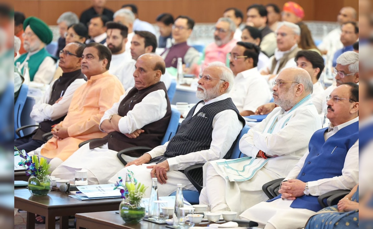 Cabinet Approves Guidelines For 8th Pay Panel, Awaited by 50 Lakh Employees