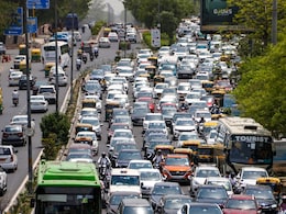 पुरानी गाड़ियां दिल्ली से कैसे हटेंगी, जानें पेट्रोल पंप मालिक क्यों हो रहे नाराज पुरानी गाड़ियां दिल्ली से कैसे हटेंगी, जानें पेट्रोल पंप मालिक क्यों हो रहे नाराज