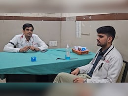 Rajasthan: मेडिकल छात्र सुसाइड का मामला पकड़ा तूल, पेन डाउन स्ट्राइक पर रेजिडेंट डॉक्टर्स  Rajasthan: मेडिकल छात्र सुसाइड का मामला पकड़ा तूल, पेन डाउन स्ट्राइक पर रेजिडेंट डॉक्टर्स