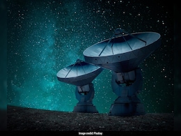 Mysterious "Dead" Satellite Sends Powerful Signal to Earth After Decades Mysterious "Dead" Satellite Sends Powerful Signal to Earth After Decades
