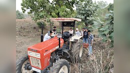 Tractor Chori Case: पुलिस को मिली सफलता, सर्चिंग के दौरान बीच जंगल में मिला 12 लाख का ट्रैक्टर