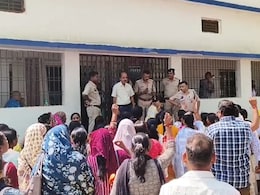 Congress Protest: युक्तियुक्तकरण के विरोध में कांग्रेस का प्रदर्शन, चरणबद्ध शिक्षा न्याय आंदोलन का किया ऐलान, शिक्षक भी उतरे मैदान में Congress Protest: युक्तियुक्तकरण के विरोध में कांग्रेस का प्रदर्शन, चरणबद्ध शिक्षा न्याय आंदोलन का किया ऐलान, शिक्षक भी उतरे मैदान में