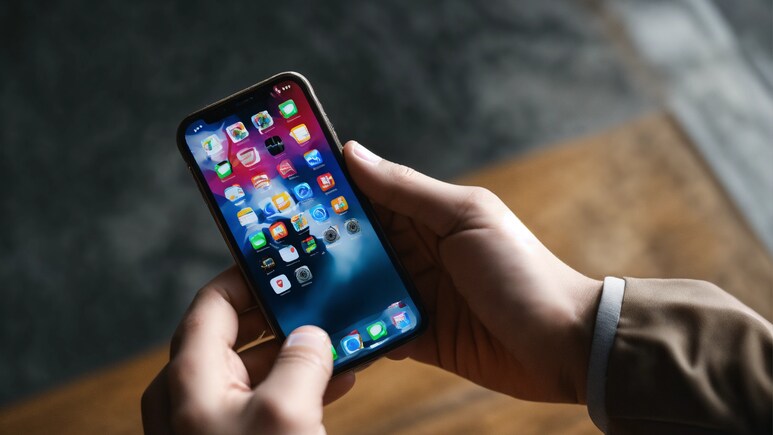 Gaming और selfie के हैं आप शौकिन, तो ये Mid-Range Phone हाथ से जाने न दें Gaming और selfie के हैं आप शौकिन, तो ये Mid-Range Phone हाथ से जाने न दें