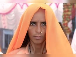 Rajasthan: सांड के हमले में महिला की मौत, रीढ़ की हड्डी और फेफड़ों समेत कई जगह आईं थी चोट Rajasthan: सांड के हमले में महिला की मौत, रीढ़ की हड्डी और फेफड़ों समेत कई जगह आईं थी चोट