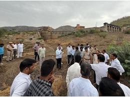 Rajasthan CM Jamwa Ramgarh Visit: राजस्थान में सूख गई 'अर्जुन की गंगा', सीएम भजनलाल शर्मा के दौरे से लोगों की आस जगी Rajasthan CM Jamwa Ramgarh Visit: राजस्थान में सूख गई 'अर्जुन की गंगा', सीएम भजनलाल शर्मा के दौरे से लोगों की आस जगी