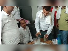 ACB Action: श्रीगंगानगर में सहायक लेखाधिकारी 18000 रुपये की रिश्वत लेते गिरफ्तार, विकास कार्यों के बजट की मंजूरी के लिए मांगा था घूस ACB Action: श्रीगंगानगर में सहायक लेखाधिकारी 18000 रुपये की रिश्वत लेते गिरफ्तार, विकास कार्यों के बजट की मंजूरी के लिए मांगा था घूस