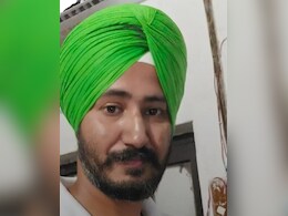 क्रिकेट खेलते समय छक्का मारने के बाद खिलाड़ी को आया हार्ट अटैक, मैदान में तोड़ा दम