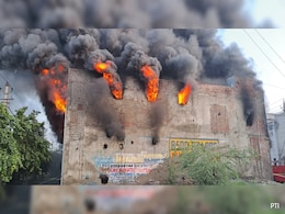 Massive Fire Breaks Out At Delhi's Bawana, None Injured Massive Fire Breaks Out At Delhi's Bawana, None Injured