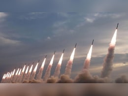 Iran Vs Israel : "शिक्षा देणारच..." इराणचं इस्रायलला प्रत्युत्तर, 150 क्षेपणास्त्रे डागून झोप उडवली Iran Vs Israel : "शिक्षा देणारच..." इराणचं इस्रायलला प्रत्युत्तर, 150 क्षेपणास्त्रे डागून झोप उडवली