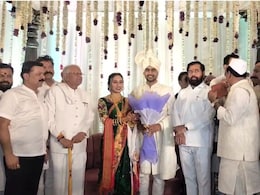 Nashik News : 'माझा कार्यकर्ता' ठाकरेंच्या शहरप्रमुखांच्या घरात लग्न, शिंदे वऱ्हाडी! खिंडार पडणार?