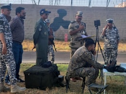 जोधपुर एयरपोर्ट पर हवाई हमले की निगरानी का परीक्षण, काउंटर-ड्रोन का रनवे के पास किया गया इस्तेमाल जोधपुर एयरपोर्ट पर हवाई हमले की निगरानी का परीक्षण, काउंटर-ड्रोन का रनवे के पास किया गया इस्तेमाल