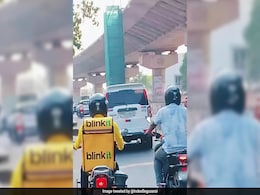 Part-Time Worker Reveals "Scary" Reality Behind Blinkit's 10-Minute Delivery: "Accidents Are Common" Part-Time Worker Reveals "Scary" Reality Behind Blinkit's 10-Minute Delivery: "Accidents Are Common"
