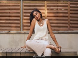Sobhita Dulipala In An Ivory Tank Top And Flared Pants Is Giving Absolute Summer Feels Sobhita Dulipala In An Ivory Tank Top And Flared Pants Is Giving Absolute Summer Feels